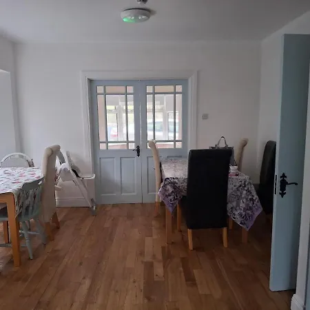Artist House Holiday home