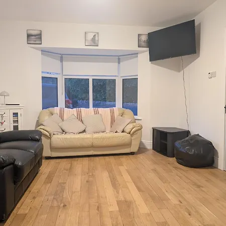 Artist House 레터케니